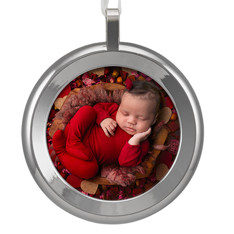Round Shaped Framed Metal Ornament